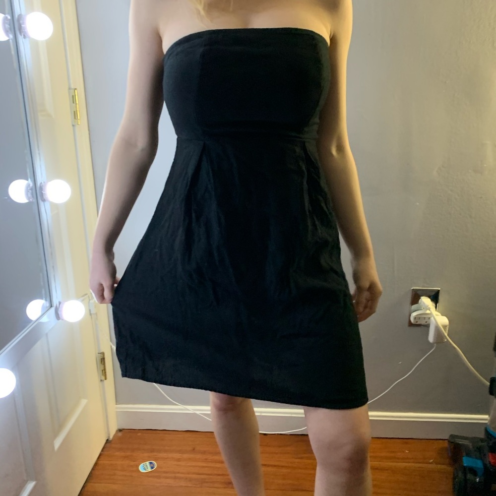 Black Strapless Dress with Zipper in back!